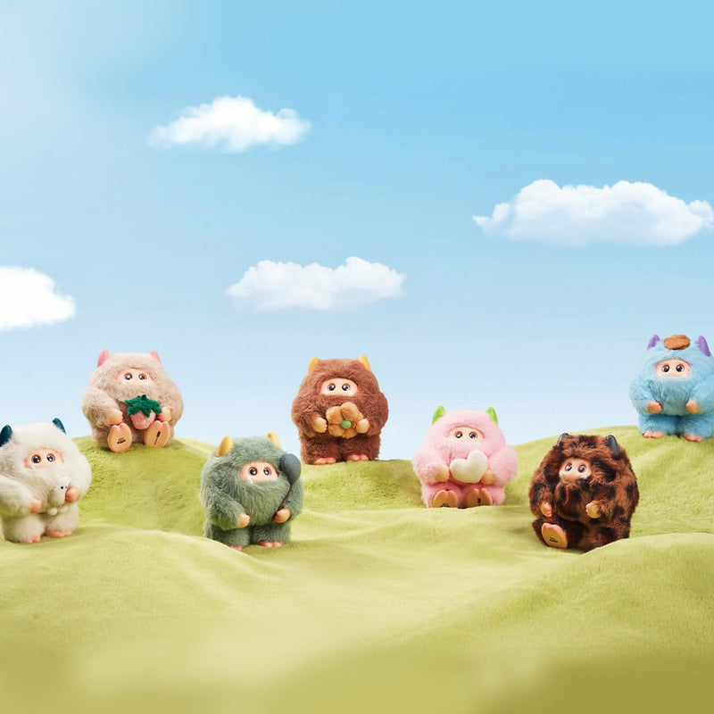 Giggle Monster Marshmallow Dreams Series Vinyl Plush Blind Box Random Design Action Figures Collectible Toys Home Decorations Holiday Birthday Gifts (Single)