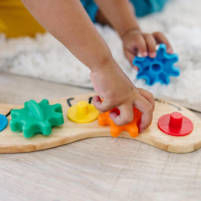 Melissa & Doug Rainbow Caterpillar Gear Toy with 6 Interchangeable Gears | 7 Pcs, Wooden Peg Base, 6 Interchangeable Color Gears, Motor Skill Building Play, Toddler Learning Toys for Kids, Ages 1.5+