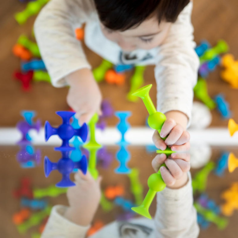 Fat Brain Toys Squigz Starter Set - Suction Bath Toys for Kids 3+