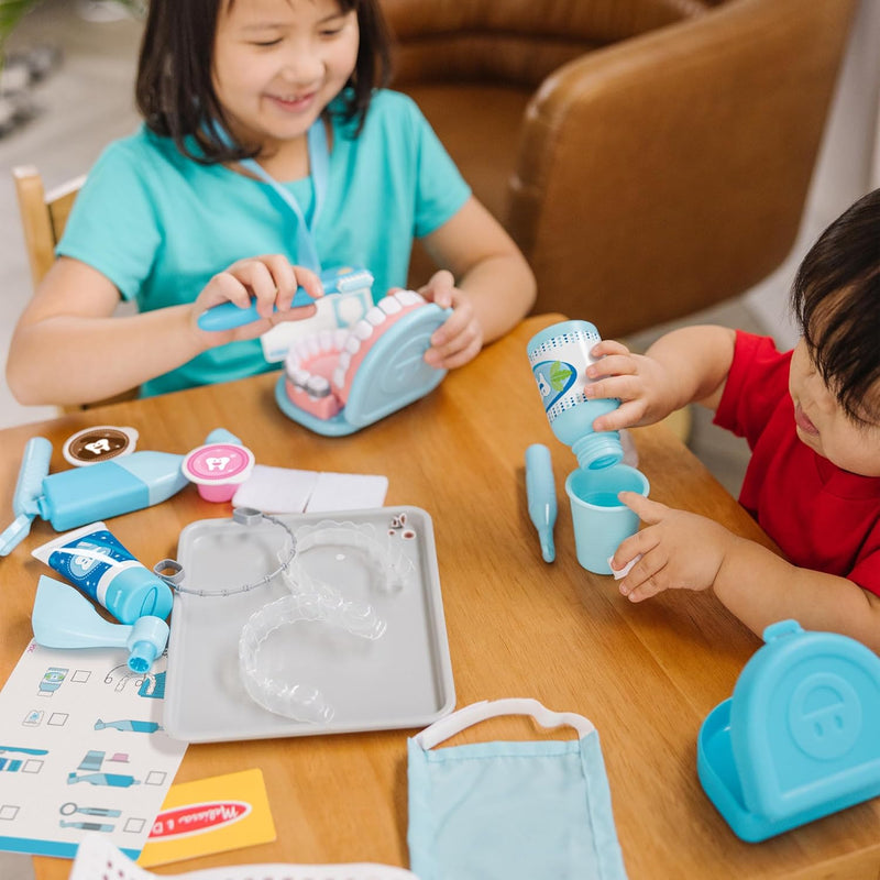 Melissa & Doug 25-Piece Dentist Kit, Oversized Teeth & Tools for Kids' Pretend Play, Ages 3+, Educational Toys for Girls & Boys