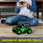Grave Digger Official 1:24 Scale Remote Control Monster Truck for Kids, 2.4 GHz, 5 AAA Batteries